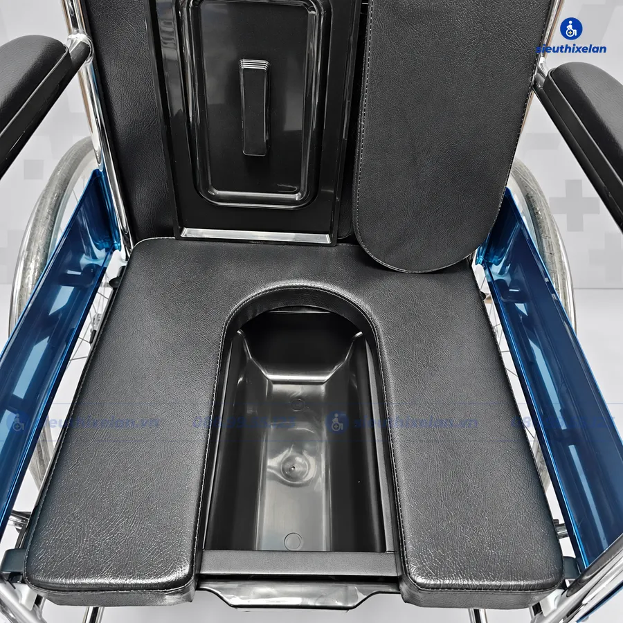 Xe Lăn Có Bô Vệ Sinh oromi x81